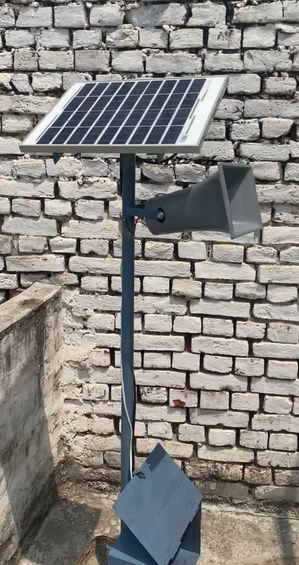 Solar powered smart iot siren